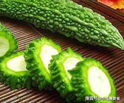 下岛吃瓜组,网络热议背后的真相与趣味