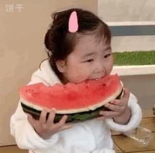 大家忙着吃瓜,吃瓜群众狂欢，揭秘娱乐圈最新瓜事