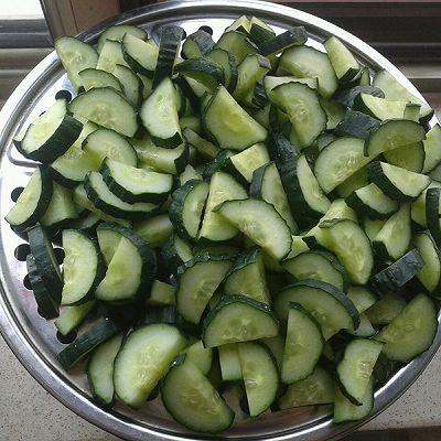 吃咸瓜,咸瓜美食之旅