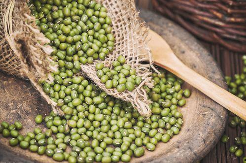 立夏早上吃瓜视频,瓜香四溢的夏日初体验