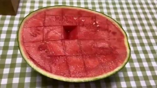 强迫症吃瓜视频,揭秘强迫症患者的“吃瓜”世界