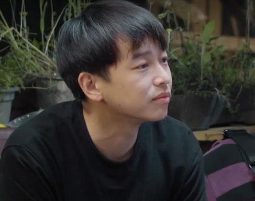 金婧吃瓜捧场,娱乐界新风尚