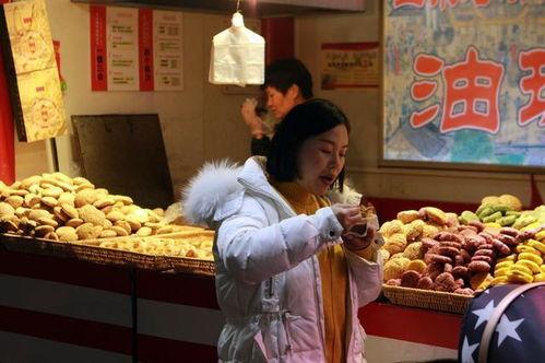 济南宽厚里吃瓜,夏日吃瓜好去处，感受老街新韵
