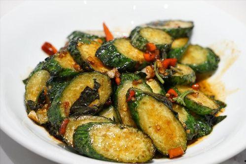 三月瓜可以蒸了吃吗,蒸煮皆宜，美味尽享